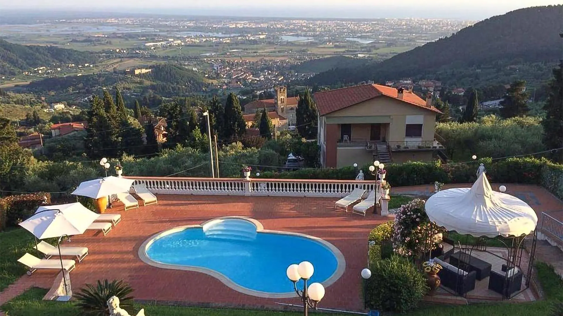 Gorgeous Home In Corsanico With Wifi Italy